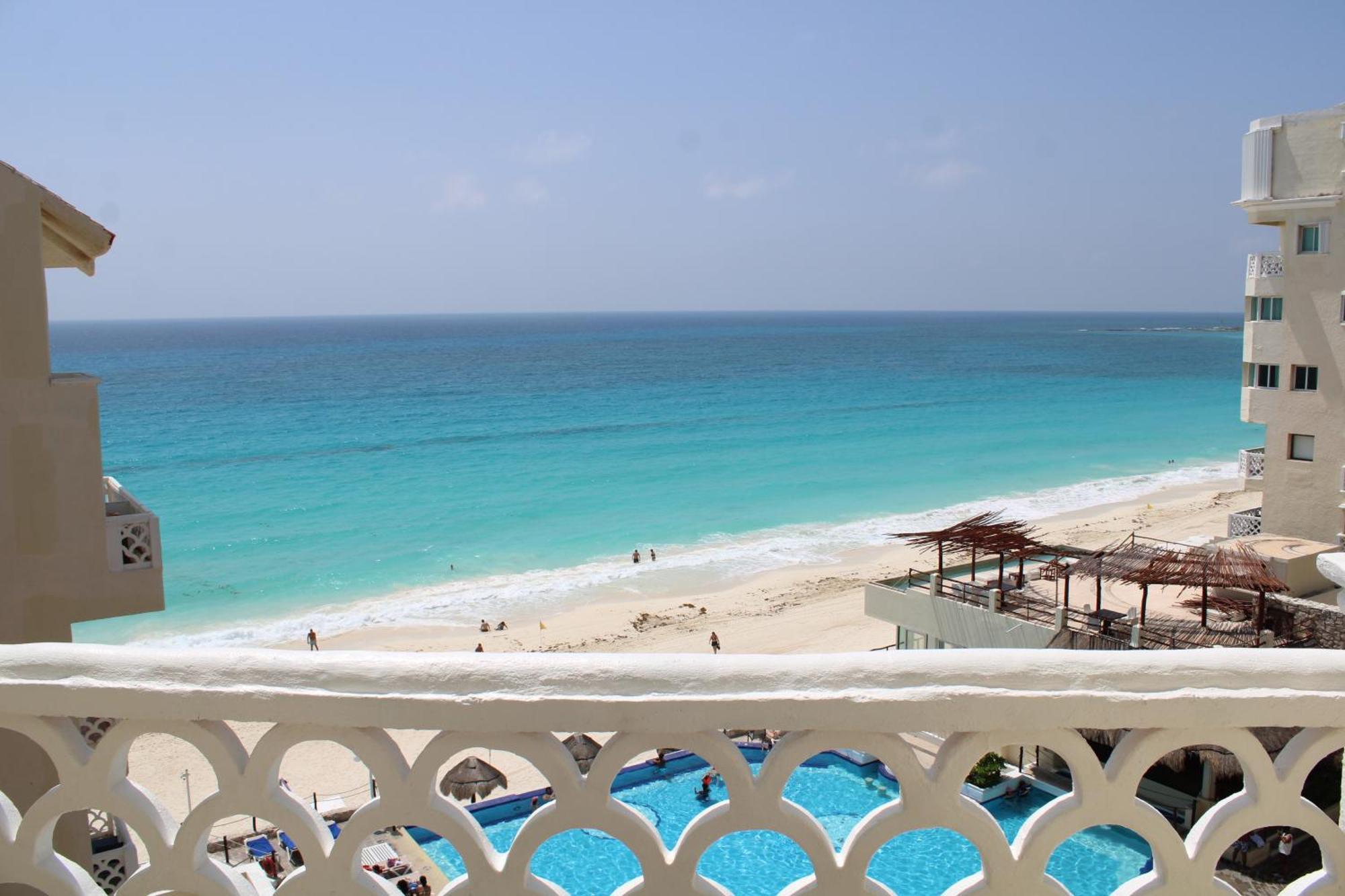 فندق بسي كانكون بلازا المظهر الخارجي الصورة